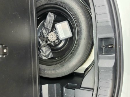 2018 TOYOTA Rav 4 RAV4 HYBRID LUNA SPORT 2WD 4DR AUTO €25,500 thumbnail