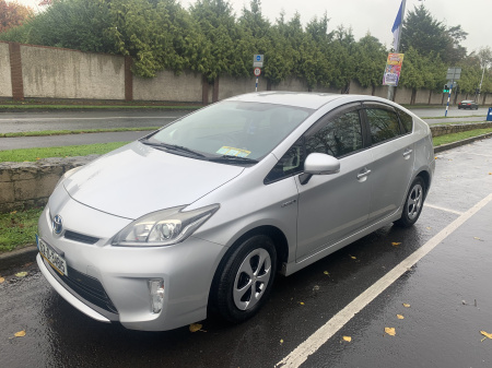 2015 Toyota  DAA-ZVW30 €11,500