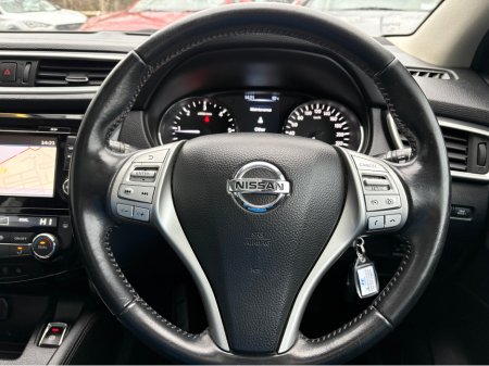 2017 Nissan Qashqai 1.5 Diesel SV €12,895 thumbnail