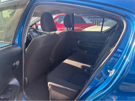 2020 Toyota Aqua self charging hybrid €13,995