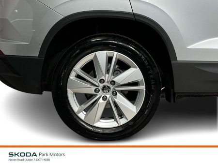 2025 Skoda Karoq Selection 2.0TDI 115BHP - Reversing Camera - Climate Control - Cruise Control - Auto Lights/Wipers - Apple CarPlay/Android Auto €36,950 thumbnail