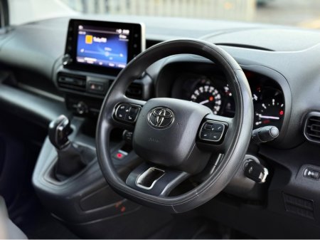 2021 Toyota Proace CITY P 1.5 75HP GX SW SWB 3DR €13,950 thumbnail