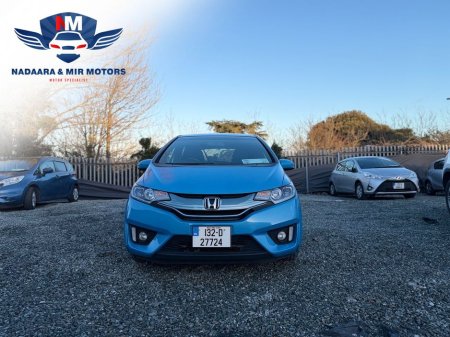 2013 Honda Fit DAA-GP5 €9,499 thumbnail