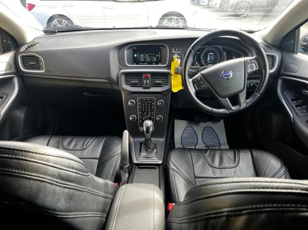 2015 Volvo V40 Volvo V40 T4 €11,900 thumbnail