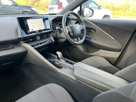 2025 Toyota C-HR C-HR PHEV SPORT €38,800 thumbnail