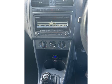 2013 Volkswagen Polo TRENDLINE 1.2 MANUAL 5SPEED 60HP 5DR €6,750 thumbnail