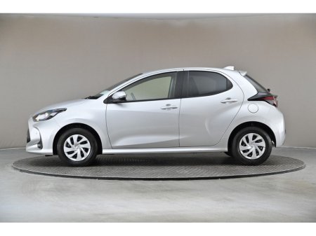 2021 Toyota Yaris 1.5 PETROL HYBRID *9"ANDROID CAR PLAYER*REVERSE CAM*PARK SENSORS* €17,880 thumbnail