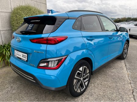 2022 Hyundai Kona PREMIUM EV 64KWH //SAT NAV//REVERSE CAMERA//HEATED STEERING WHEEL// €19,950