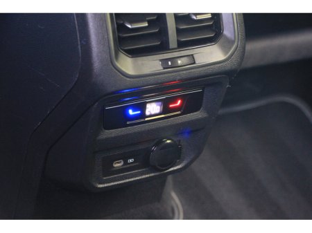 2023 Volkswagen Tiguan Allspace 2.0 TDI 150HP R-Line DSG €49,950 thumbnail