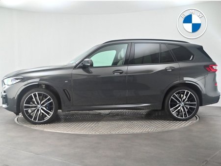 2023 BMW X5 xDrive40d M Sport €99,900