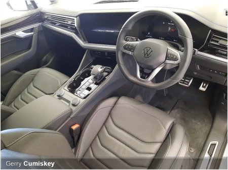 2025 Volkswagen Touareg Commercial | R-LINE | 3.0 TDI 4Motion 231BHP €65,850