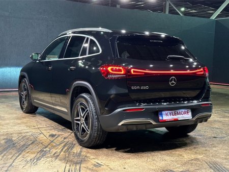 2022 Mercedes-Benz EQA EQA 250 AMG LINE - HEATED SEATS - REVERSE CAMERA - AMBIENT LIGHTING - ELECTRIC TAILGATE €28,950 thumbnail