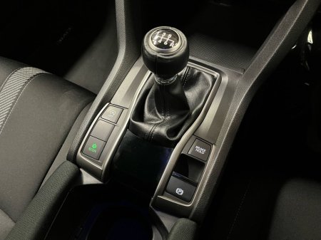 2019 Honda Civic Smart 1.0VTEC Turbo - Reversing Camera - Sat Nav - Climate Control - Cruise Control - Auto Lights/Wipers €19,950