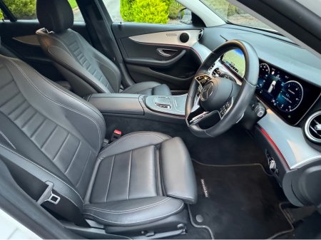 2022 Mercedes-Benz E Class E 220d SPORT ESTATE 5DR AUTO €47,950 thumbnail