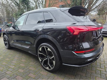 2020 Audi e-tron TECHNIK 50 QUATTRO AUTO. HUGE SPEC. FINANCE ARRANGED. SIMI. AA APPROVED. thumbnail