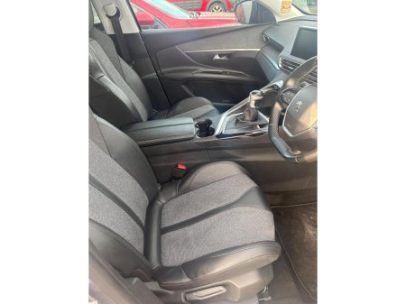 2020 Peugeot 3008 ALLURE 1.5 BLUE HDI 130 6 6.2 4DR €19,950 thumbnail