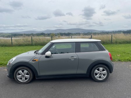 2016 MINI Hatch Cooper D €8,995