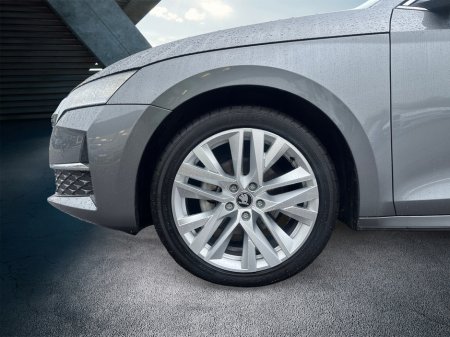 2025 Skoda Octavia SE+ 1.5 TSI 150HP DSG 5 €36,500 thumbnail