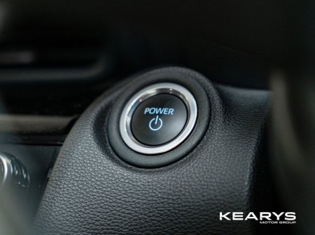 2024 Toyota Yaris Cross 1.5 Hybrid Luna €28,890 thumbnail