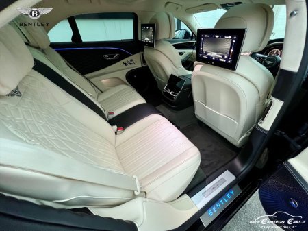 2023 Bentley Flying Spur AZURE €209,950 thumbnail