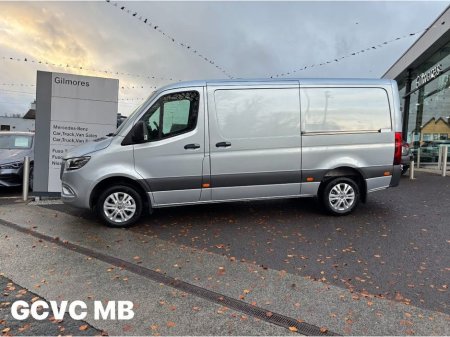 2026 Mercedes-Benz Sprinter 317 MWB Low Roof RWD