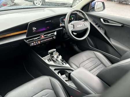 2025 Kia Niro HEV SEM €36,895