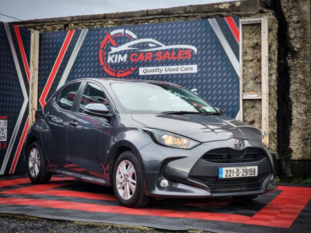 2022 Toyota Yaris 1.0 LUNA 4DR 1 Year Warranty €14,250 thumbnail