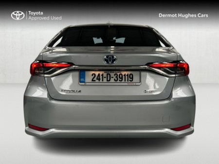 2024 Toyota Corolla SALOON LUNA SPORT €32,950