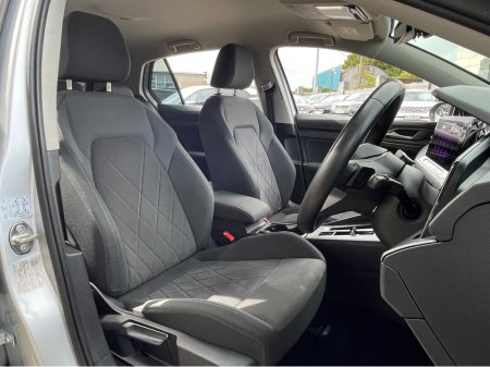 2021 Volkswagen Golf 2.0 TDI STYLE..huge spec..warranty included..finance provided €20,900 thumbnail