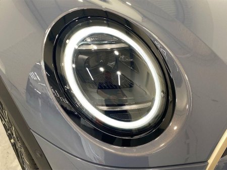 2025 MINI Convertible Cooper S €49,950 thumbnail