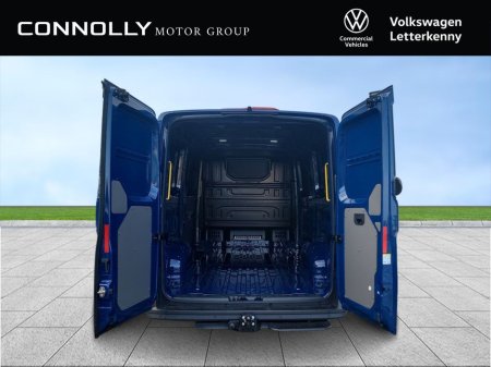 2025 Volkswagen Crafter CR30 Panel van Highline MWB 140 HP 2.0 TDI 6sp Manual FWD €37,358 thumbnail