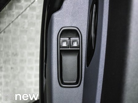 2020 Dacia Duster Blue dCi 115 Essential €13,400 thumbnail