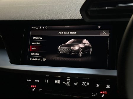 2024 Audi A3 40 TFSIe HYBRID SPORT AUTO €32,950 thumbnail