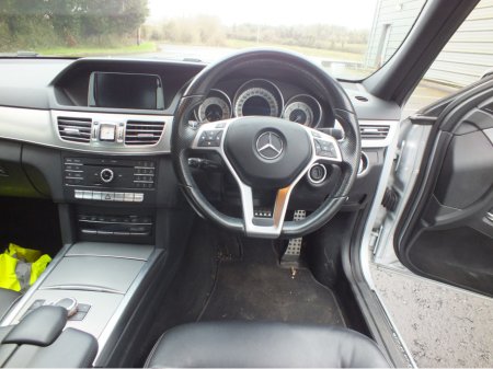 2016 Mercedes-Benz E Class 220 BLUETEC AMG NIGHT ED 4DR AUTO €15,950 thumbnail