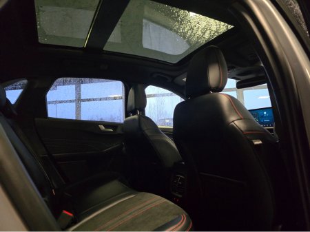 2025 Ford Kuga ST-LINE PHEV PAN ROOF €39,800 thumbnail