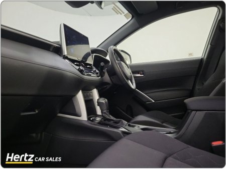 2023 Toyota Corolla Cross LUNA 1.8 Petrol Automatic HYBRID €29,995