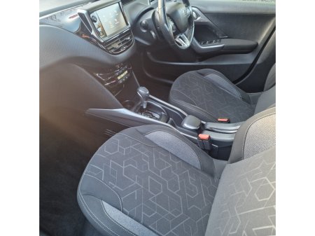 2017 Peugeot 2008 1.2 PureTech 110bhp Automatic S&S Active €11,450 thumbnail