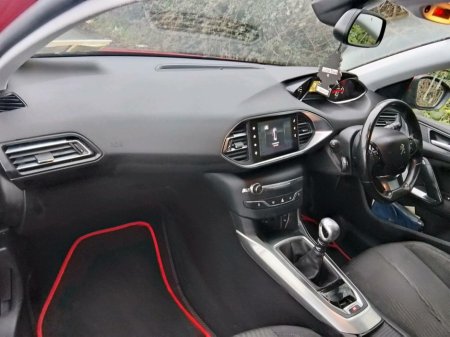 2015 Peugeot 308 1.6 HDI 92 bhp Active €4,499