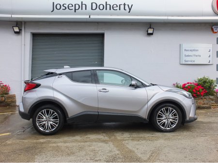 2022 Toyota C-HR 1.8 HYBRID SOL 4DR AUTO €29,495