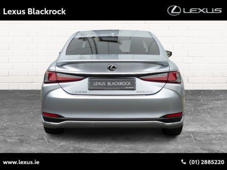 2023 Lexus ES 300 H Hybrid Dynamic €45,950