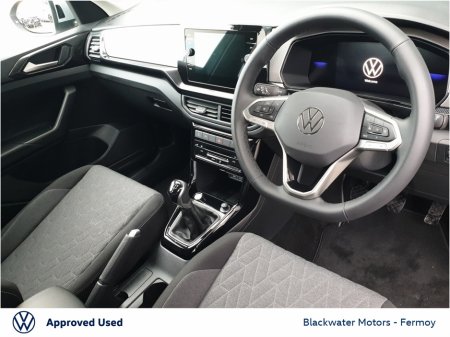 2026 Volkswagen T-Cross T-CROSS EDITION75 1.0 M5F 95HP €40,663 thumbnail