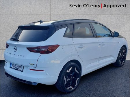 2023 Opel Grandland GSE 1.6 PHEV AWD 300PS €32,900