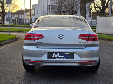 2015 Volkswagen Passat 1.6 TDI 120HP Highline €13,999 thumbnail