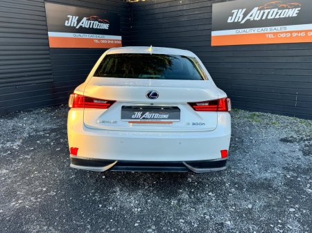 2013 Lexus IS 300 h 2.5 HYRBID €14,995 thumbnail