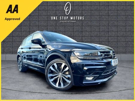 2019 Volkswagen Tiguan *R-LINE / PANORAMIC SUNROOF / LEATHER / LOW KM / 360 CAMERA / 4MOTION €33,900