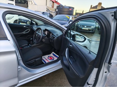 2021 Opel Astra 2021 Opel Astra AA Approved 1 Year Warranty €13,950 thumbnail