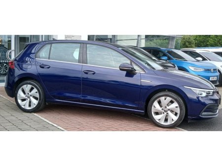 2023 Volkswagen Golf Style 1.5 eTSI 130HP DSG MHEV *REAR VIEW CAMERA, BLUETOOTH, SAT NAV* €29,995