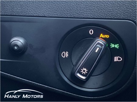 2021 Volkswagen Tiguan LIFE 2.0 TDI MANUAL 6SPEED FWD 122BHP 5 €24,450 thumbnail