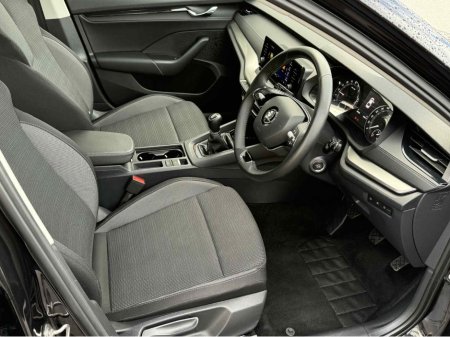 2024 Skoda Octavia AMBITION 2.0 TDI 115BHP €31,950 thumbnail