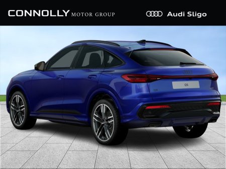 2026 Audi Q5 Sportback Competition 362HP S line e-hybrid quattro S-tronic. 